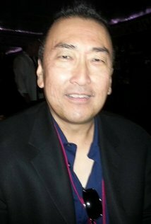 фото Джон В. Ким