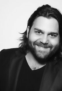 фото Камерон Гараи