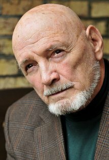 фото Дэн Донован