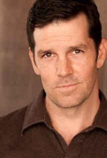 фото Крис Поли