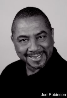 фото Джо Робинсон