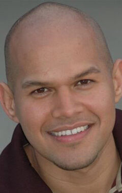 фото Эмануэль Лоарка