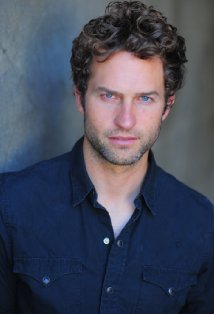 фото Джеймс Болл