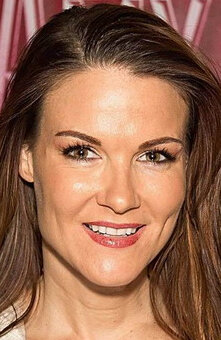 фото Эми Дюма