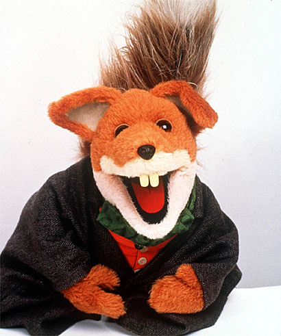 фото Бейзил Браш