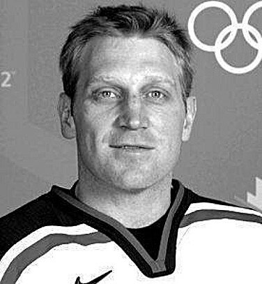 фото Бретт Халл