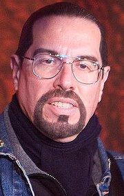 фото Марк Мендоза