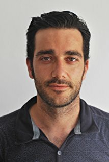 фото Адриа Монес