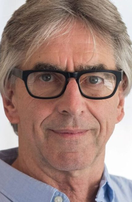 фото Джон Линдли