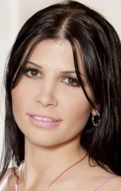 фото Ребека Линарес