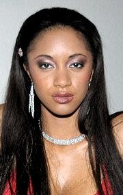 фото Тайра Мур