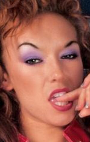 фото Кира Фаррелл