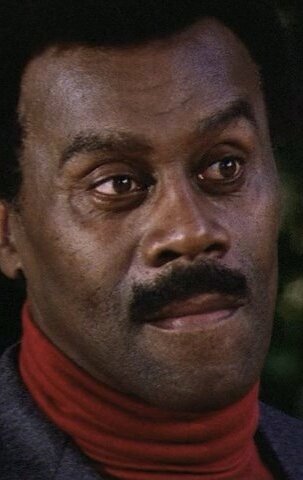 фото Альберт Попвелл