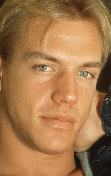 фото Стив Хэммонд