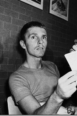 фото Билли Хейс