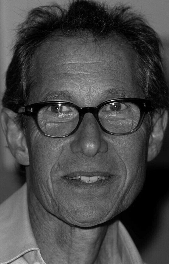 фото Брюс Пэлтроу