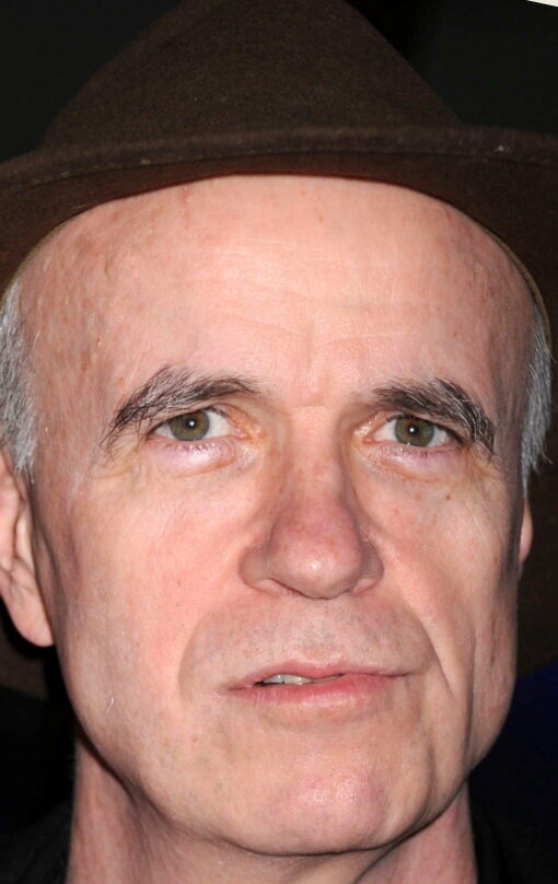 фото Том Нунэн