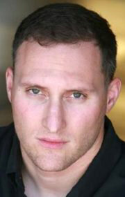 фото Вэйд Хэрлан