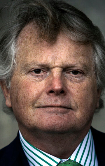 фото Майкл Доббс