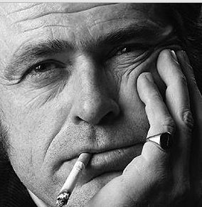 фото Хью Миллэ