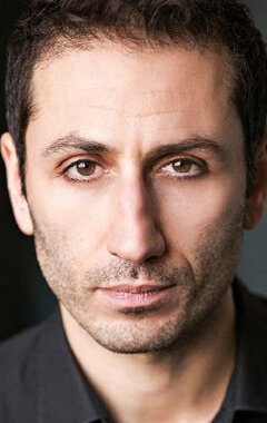 фото Джордж Джорджиу