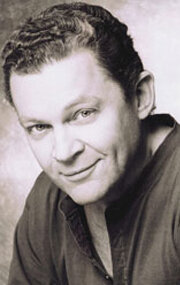 фото Сэм Цуцувас