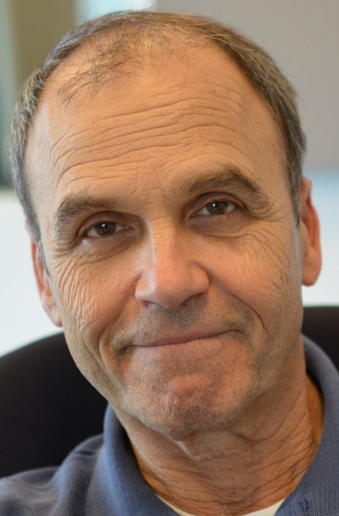 фото Скотт Туроу