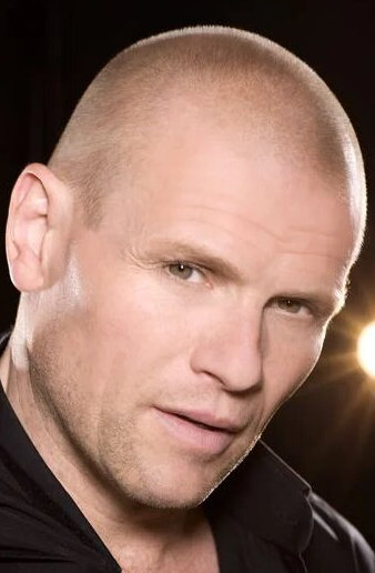 фото Бо Сковус