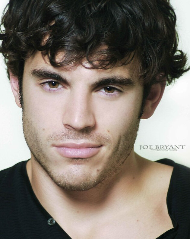 фото Джонатан Артур