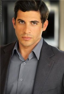 фото Паскуале Кассилья