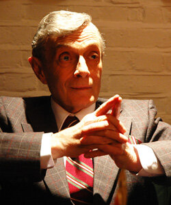 фото Пауэлл Джонс