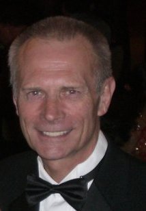 фото Том Финнис