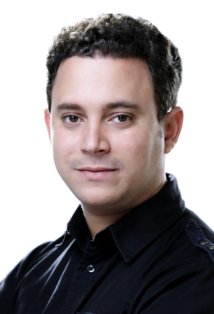 фото Фаусто Рохас