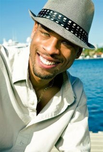 фото Адриан Аллен