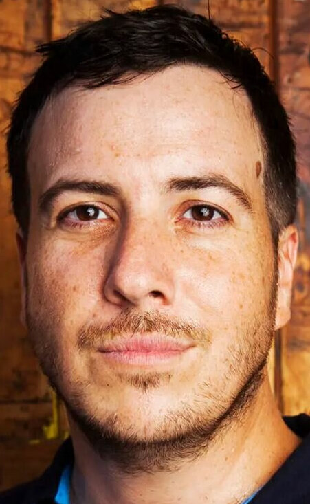 фото Дж.Дж. Джонсон