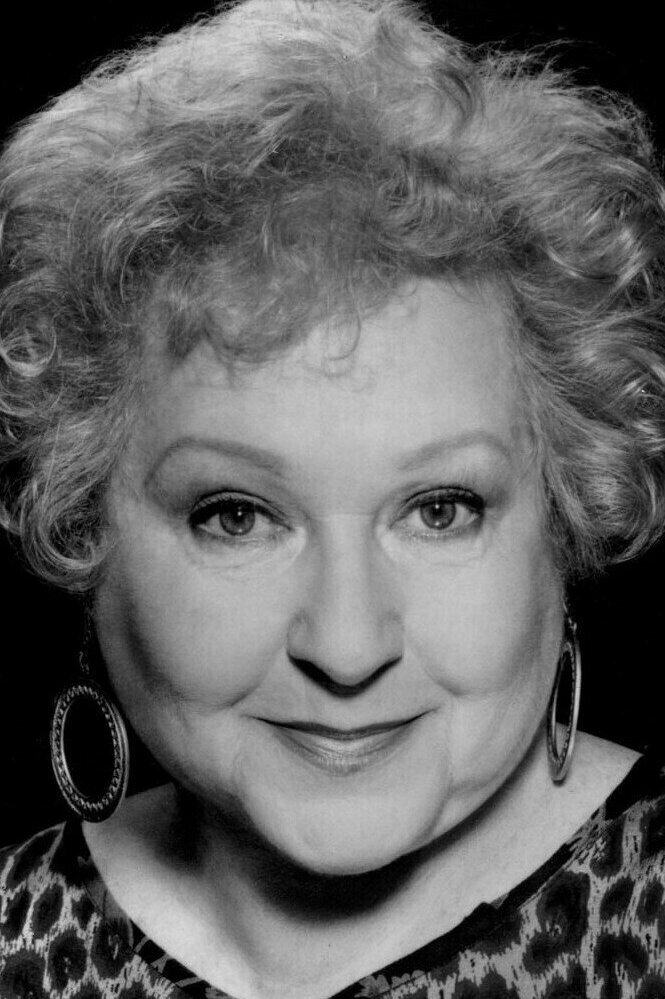 фото Эстель Харрис