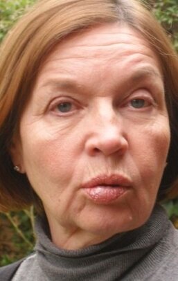 фото Миа Надаси