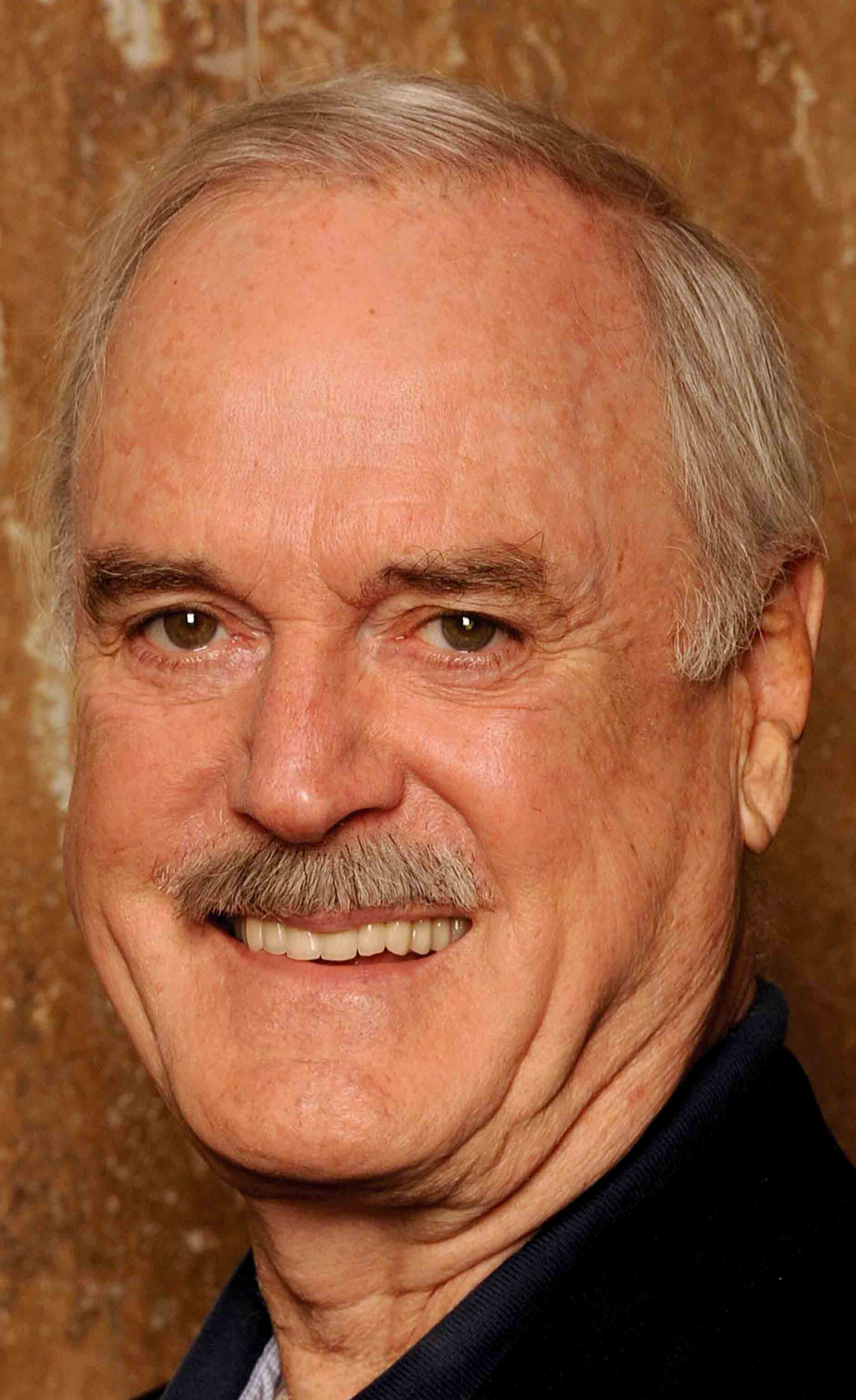 фото Джон Клиз