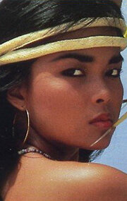 фото Течи Агбаяни