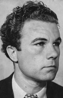 фото Кен Уэйн