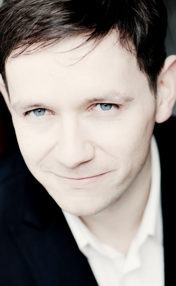 фото Йестин Дэвис