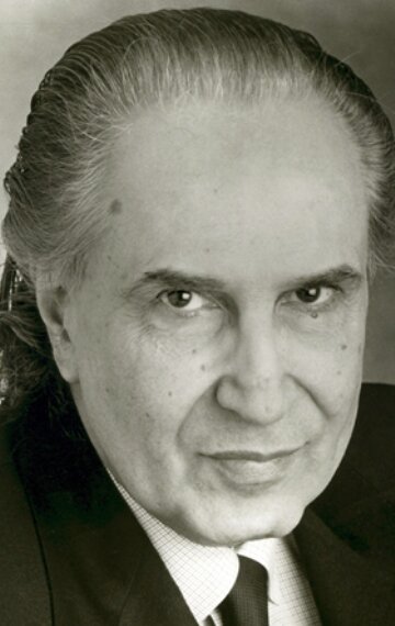 фото Джордж Лорос