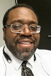 фото Лео Холл