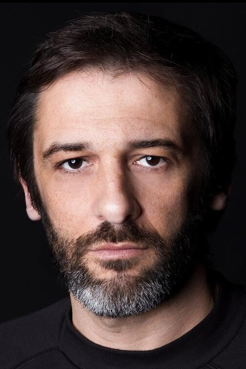 фото Эмануэл Арада