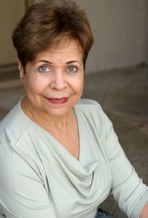 фото Эдриэнн Брэтон