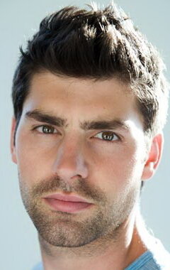 фото Трэвис Милн