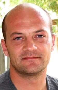 фото Лорен Божар