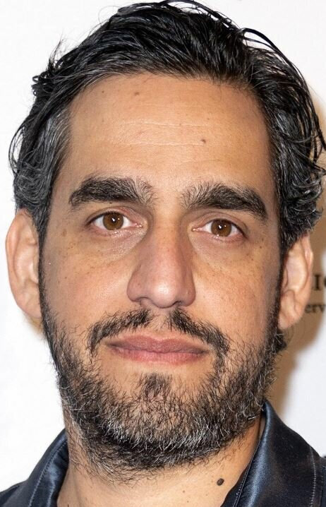 фото Зал Батманглидж