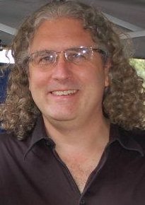 фото Майкл Дж. Хеннесси