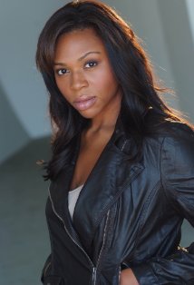 фото Ниа Уиттс